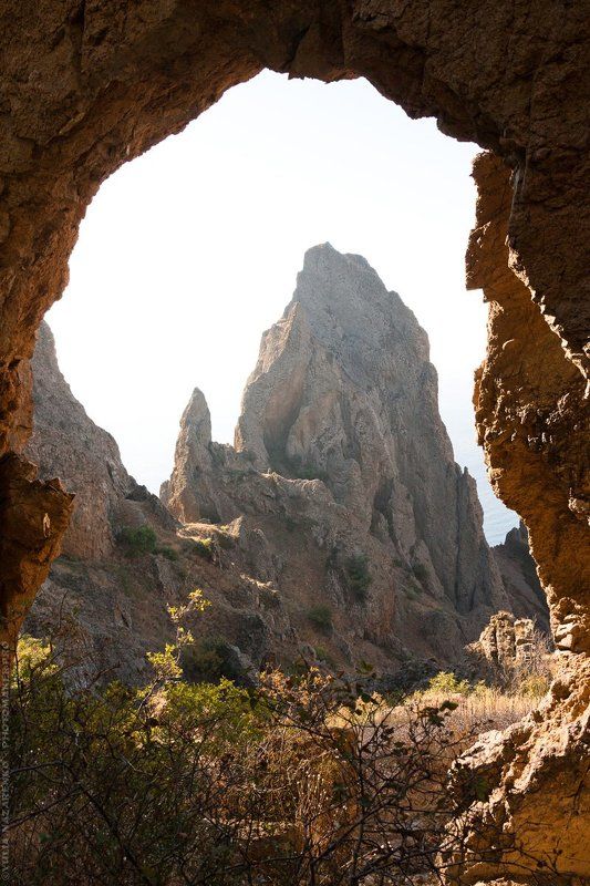 пейзаж, крым, горы, скалы, мертвый, мёртвый, город, кара-даг, природа, landscape, nature, crimea, mountains, rocks Скала Корона Российской Империи фото превью