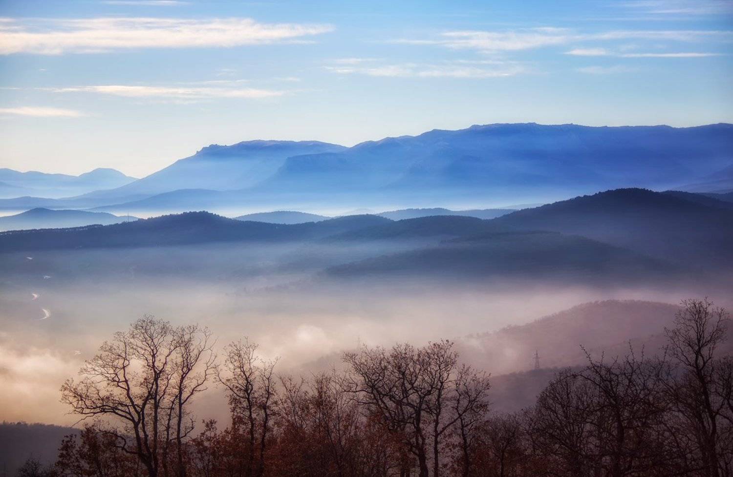 рассвет,туман,горы,небо,облака,синий,деревья,крым,пейзаж,розовый,природа, Elena Pakhalyuk