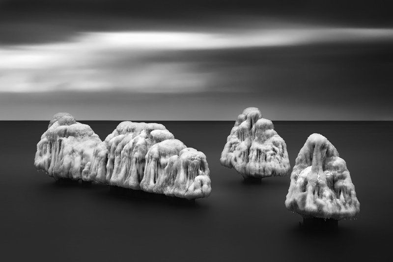 Made of ice фото превью