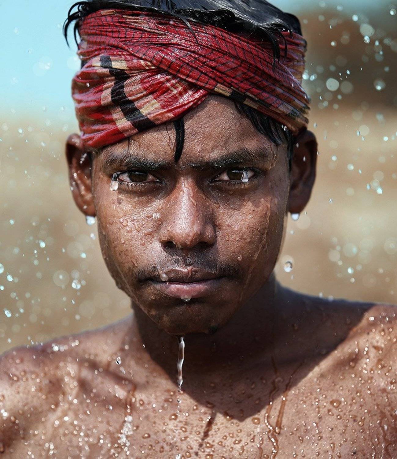 брызги, парень, повязка, шарф, капли, дождь, бангладеш, ALLA SOKOLOVA