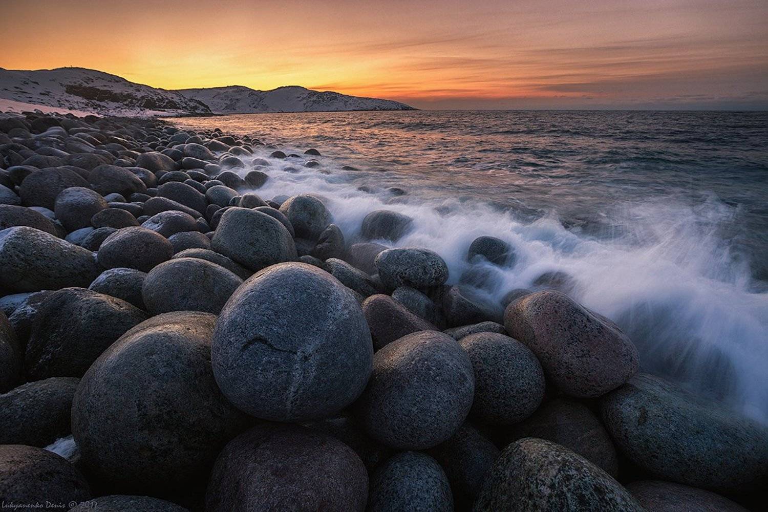 2017, весна, вода, море, океан, берег, вечер, камни, закат, волны, облака, снег, териберка, баренцевое море, кольский, Денис Лукьяненко