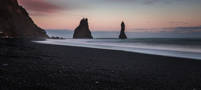 черный, песок, пляж, скалы Чёрный пляж фото превью