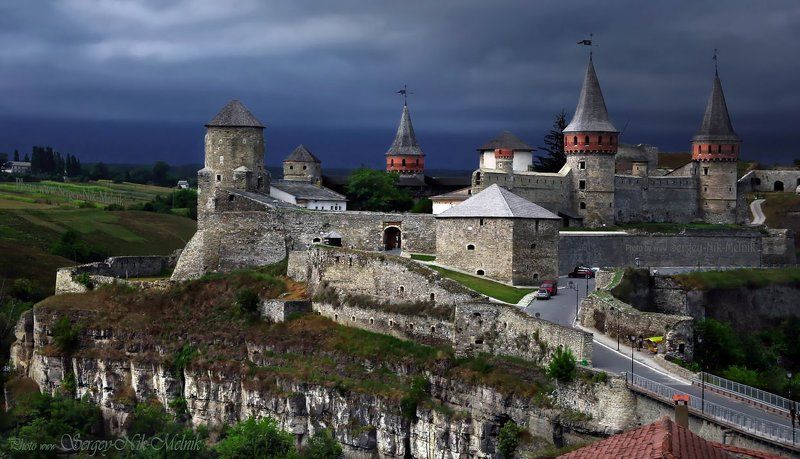 Каменец перед грозой фото превью