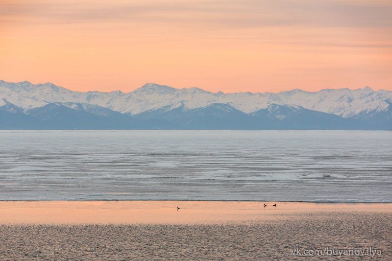 Апрельским утром на Байкале фото превью