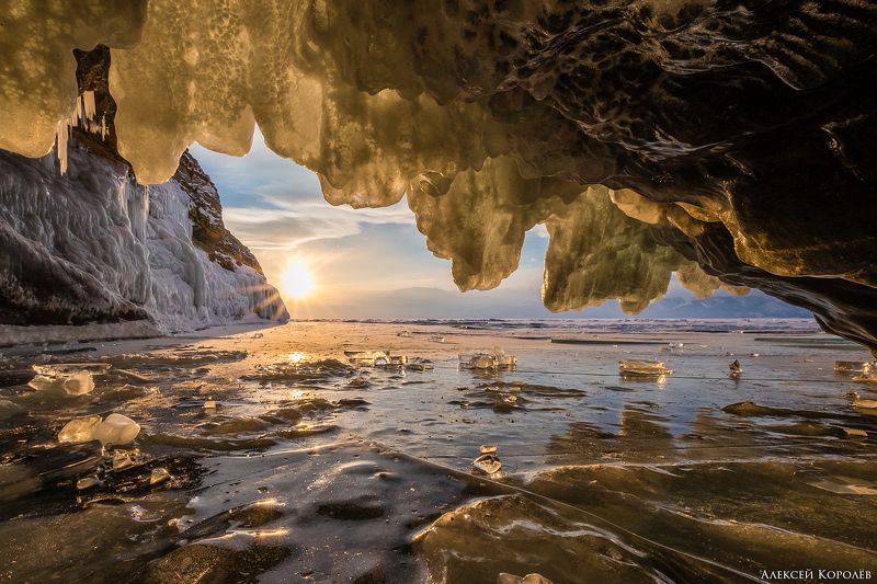 байкал, сибирь, россия, лед, зима, пейзаж, природа, закат, грот, baikal, siberia, russia, ice, winter, landscape, nature, sunset, grotto Янтарный грот фото превью