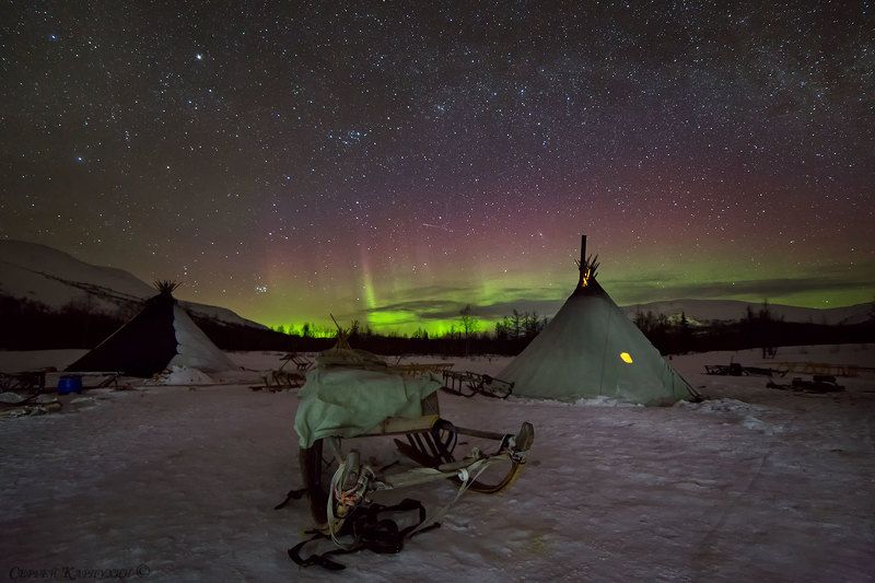 полярный урал, река собь, чумы, стойбище, северное сияние Два чума на Соби. фото превью