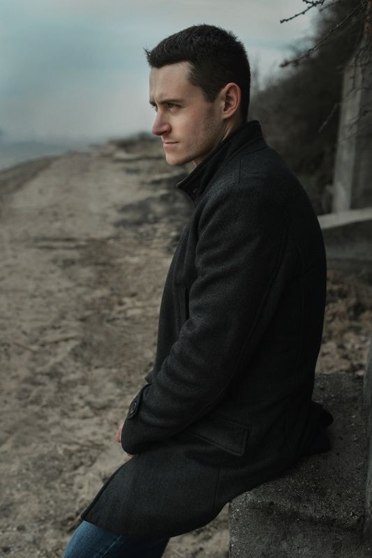 cold#dark#rain#fashion#beach#send#alone#greycolor#like4like#f4f#l4l# Alone фото превью