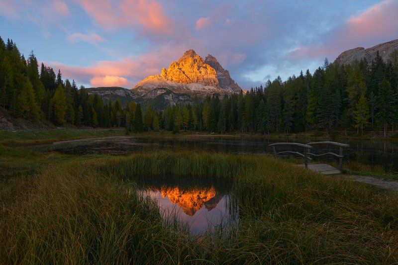 Про озеро, горы и закат фото превью