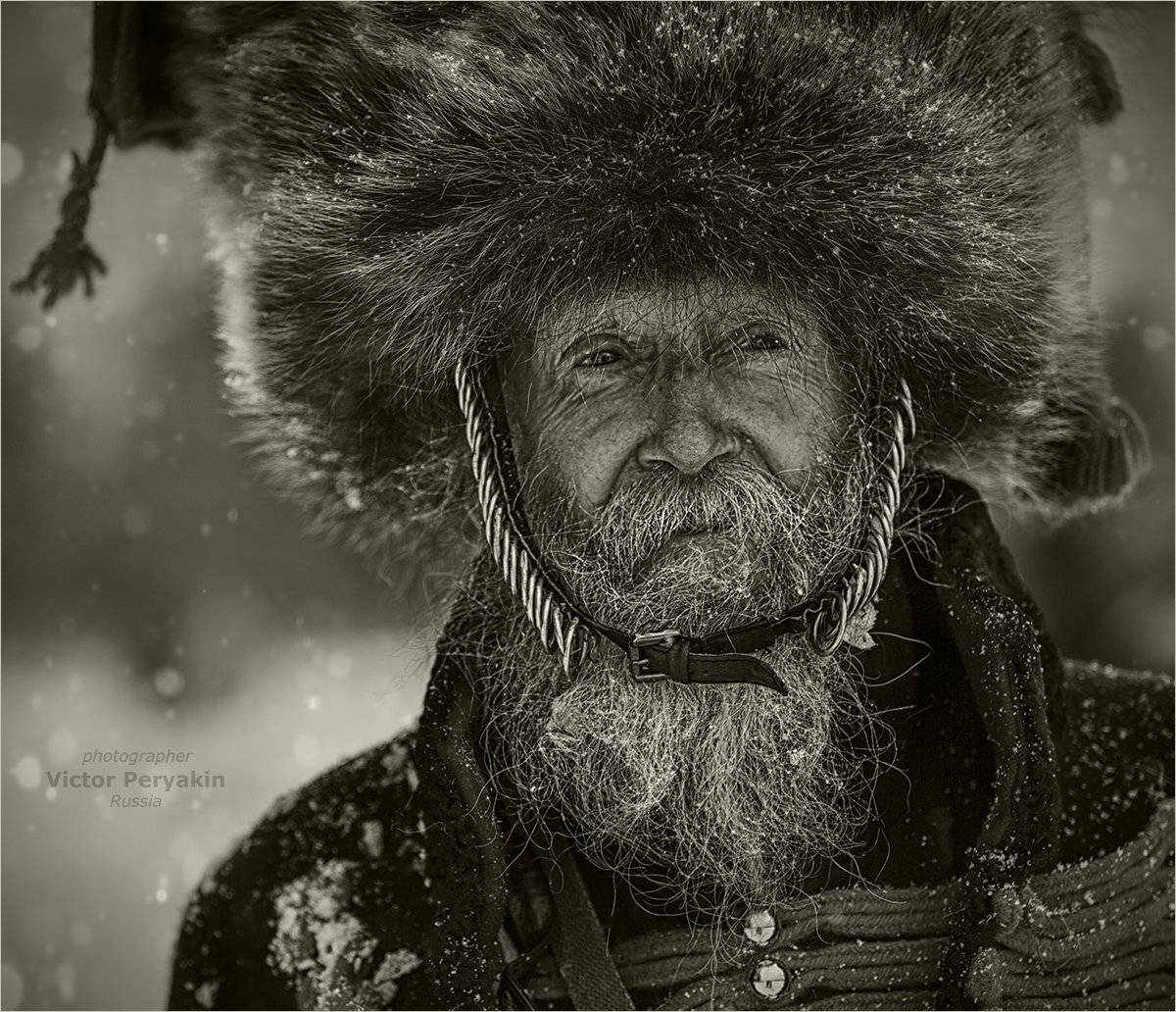 , Виктор Перякин