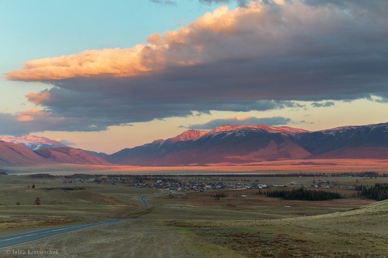 landscape, scenic, nature, view, mountains, sky, altitude, evening, sunset, blue, golden, pink, green, valley, village, snow, color, mountain ridge, spring, alpine steppe, clouds, Altai, Kurai  Добрый вечер, Курай! фото превью