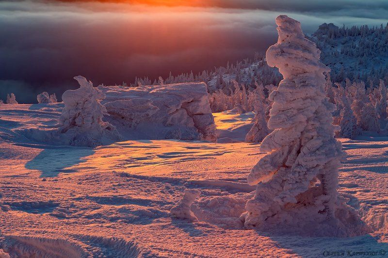 таганай, южный урал, восход, снег Горячее солнце холодной земли. фото превью