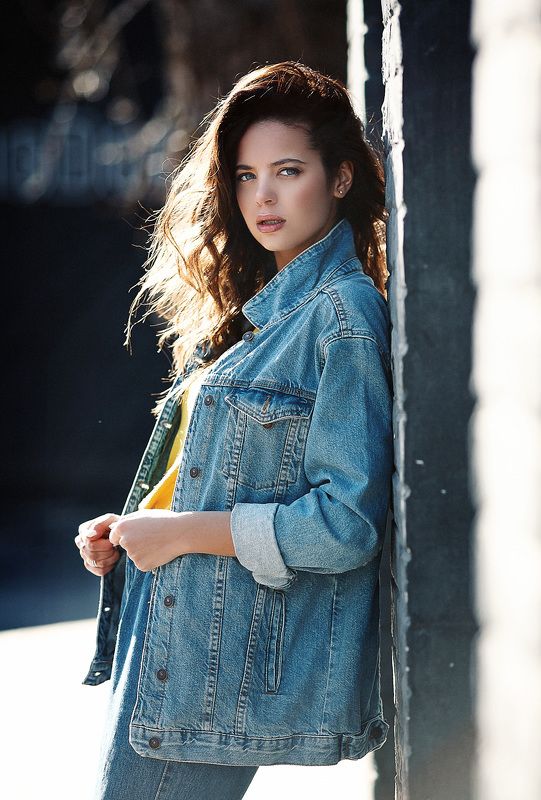 красивая девушка фотограф москва уличная съемка стритстайл лукбукт модель портфолио Настя фото превью