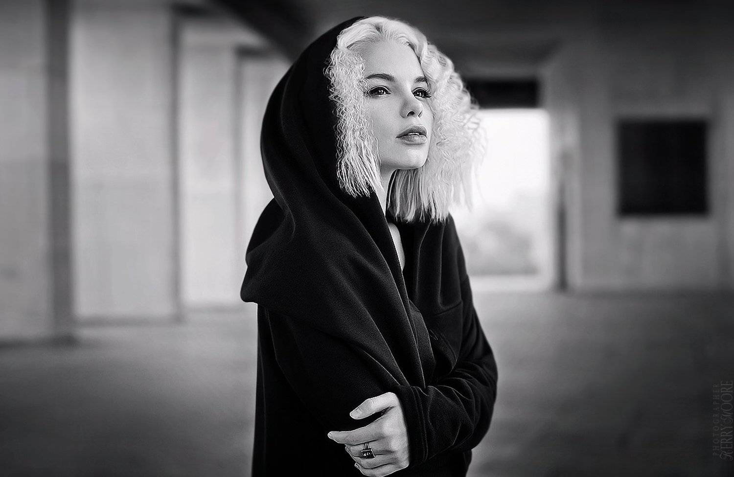 portrait, girl, street, портрет, Kerry Moore