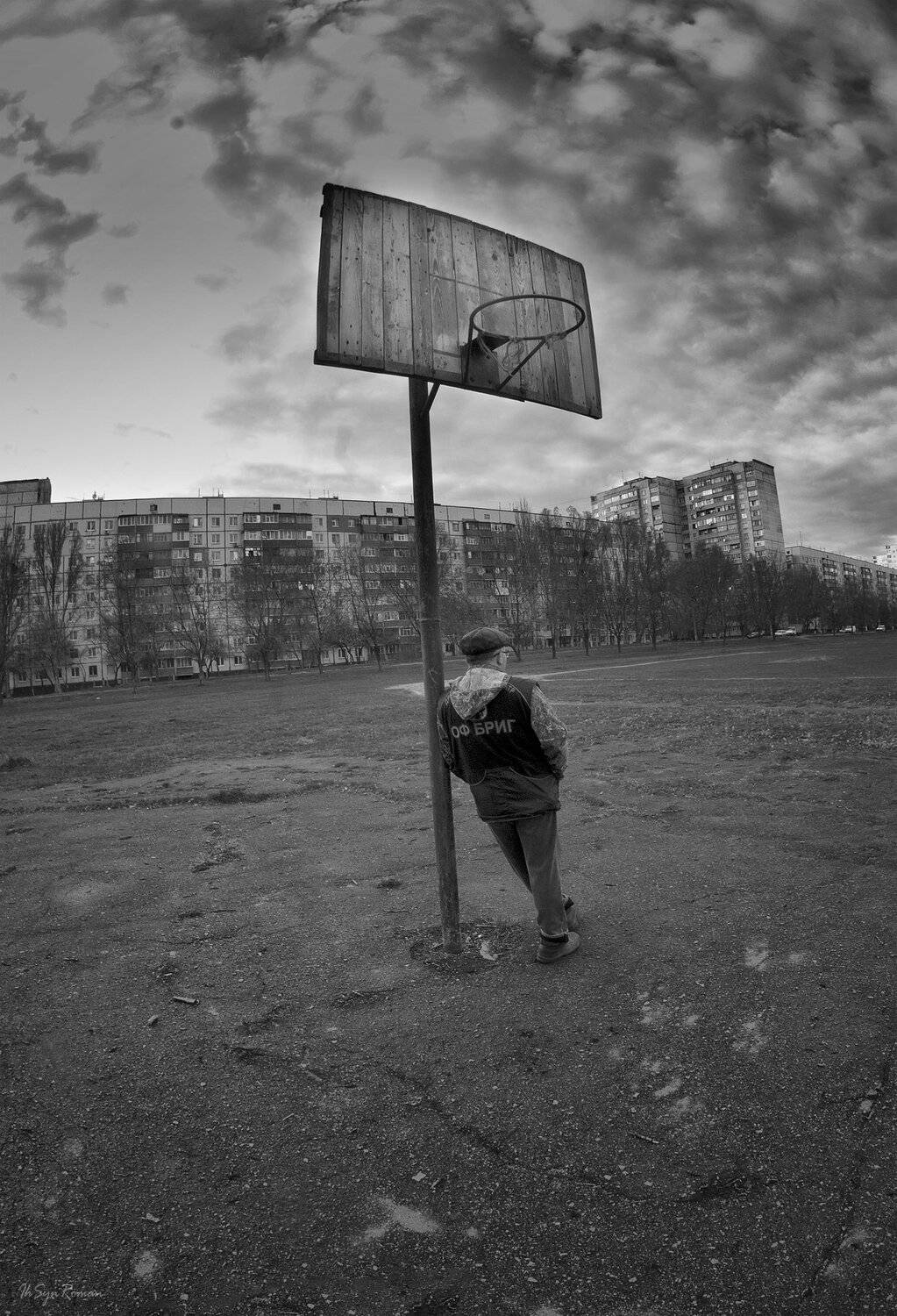 мужчина, жанр, улица, баскетбольный щит, Roma Krasov ( Chitinskiy )