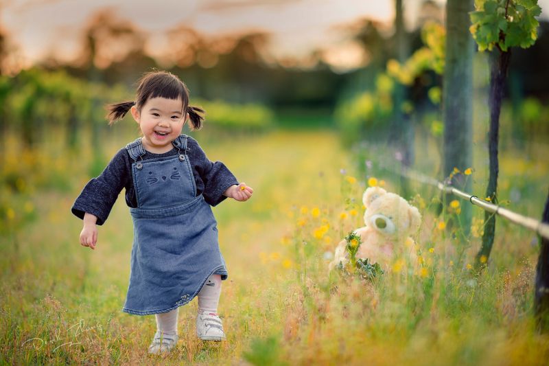 child, cute, girl, kid, vineyard, field, outdoor vineyard фото превью