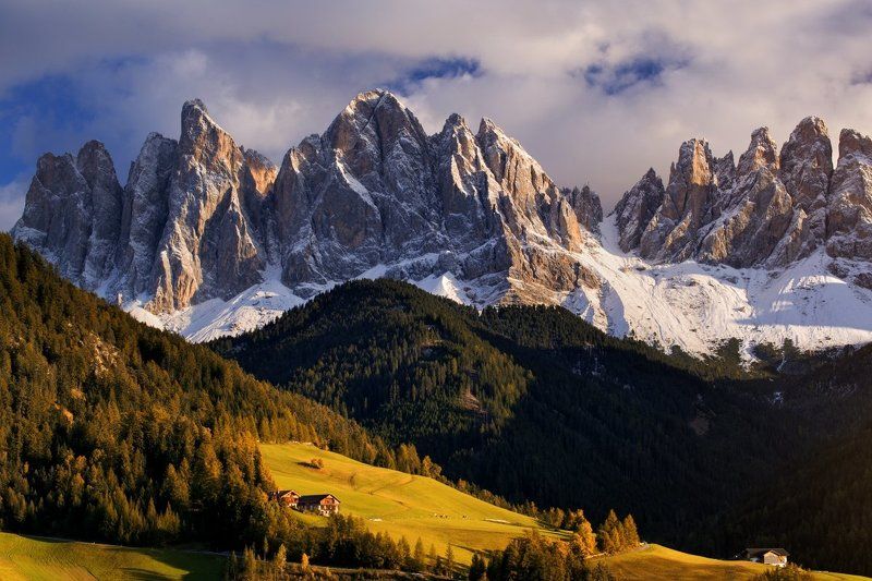 Italy, Dolomites, South Tyrol, Mountains, autumn, snow, clouds DOLOMITES фото превью