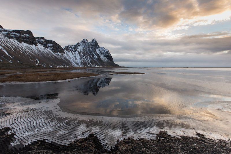 stokksnes , исландия, лёд, утро, вода, отражение ,гора , снег, зыбь,рябь, атлантический океан  фото превью