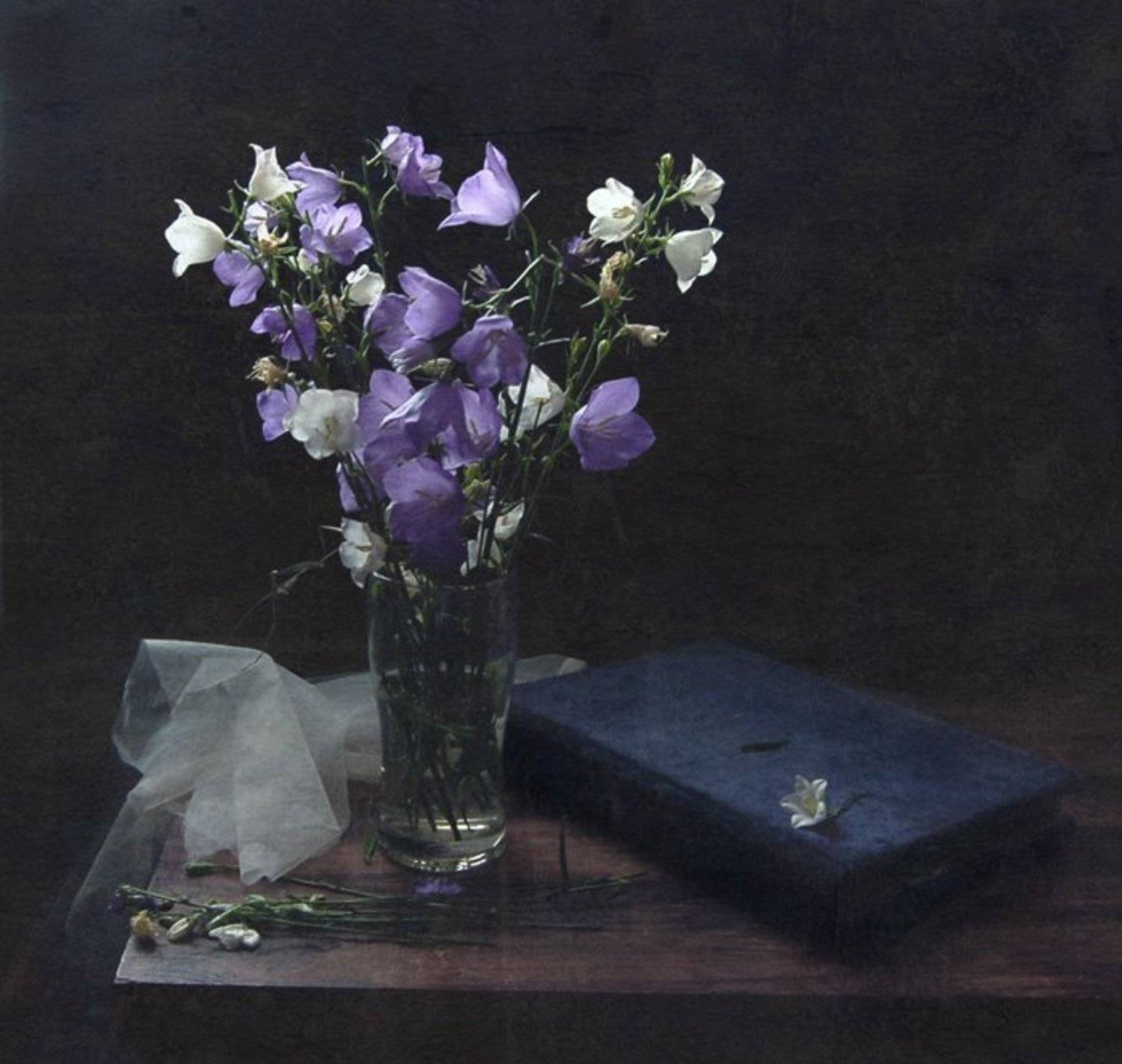 колокольчик, натюрморт, Ирина Курмалеева