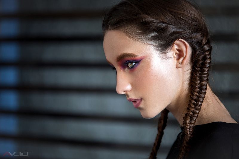 девушка, портрет,студийное фото,мейк,лицо,макияж,косы, губы Дарья фото превью