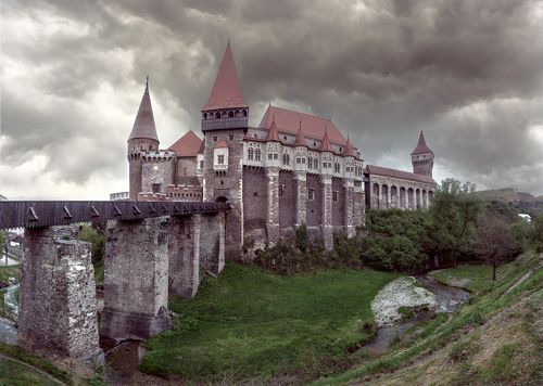 Замок Корвинов