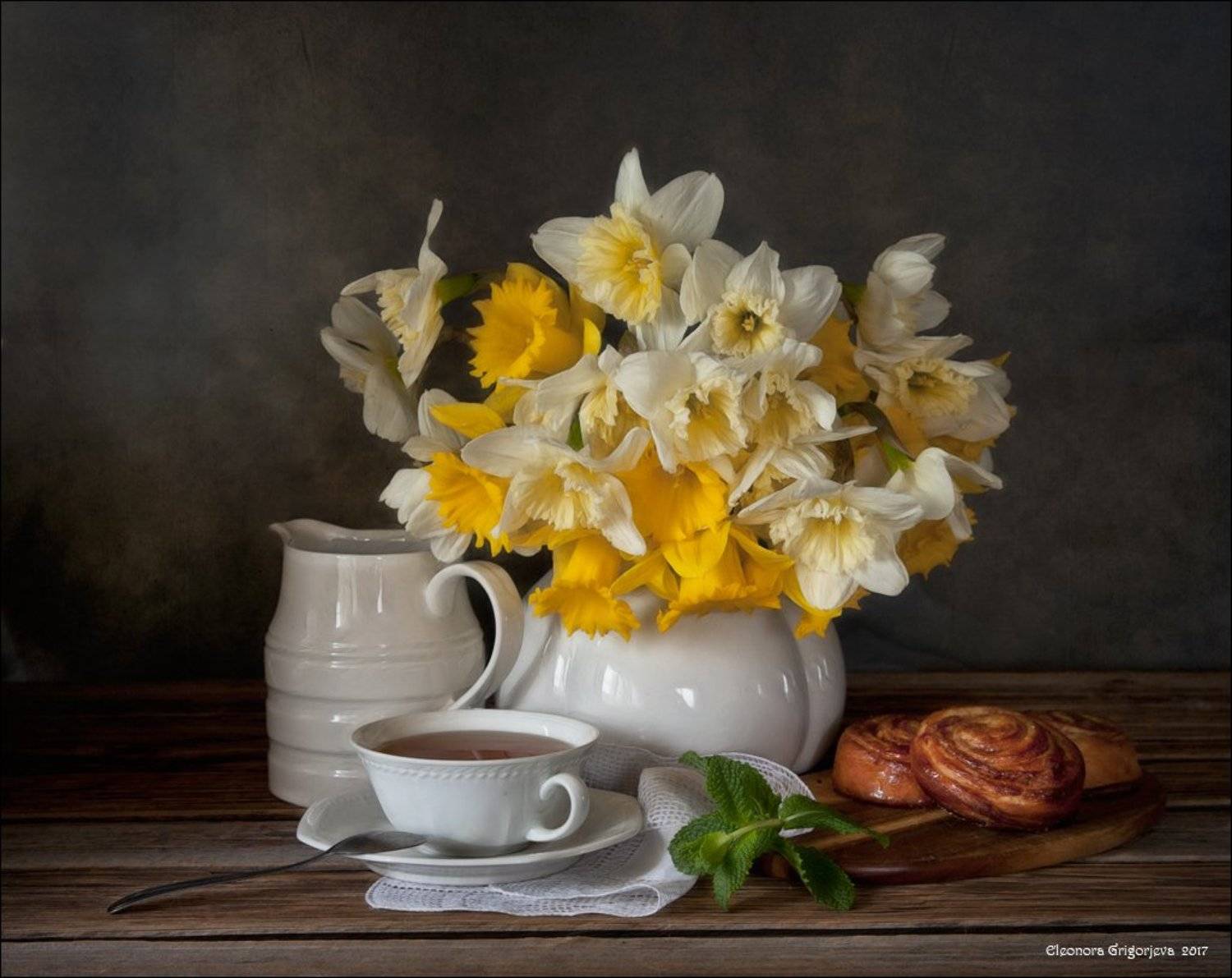 нарциссы, весна, мята, чай, булочки, зелёный, жёлтый, белый, натюрморт, Eleonora Grigorjeva