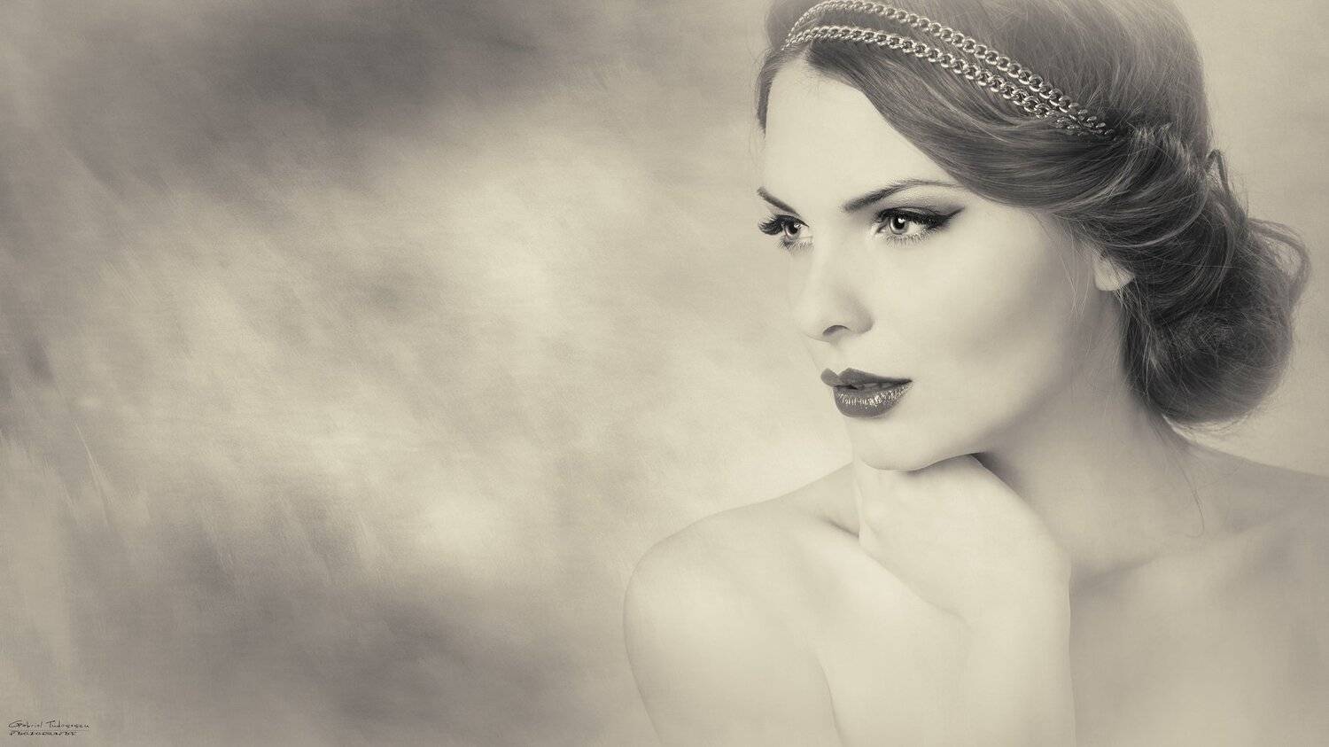 portrait, black & white, Gabriel Tudosescu EFIAP