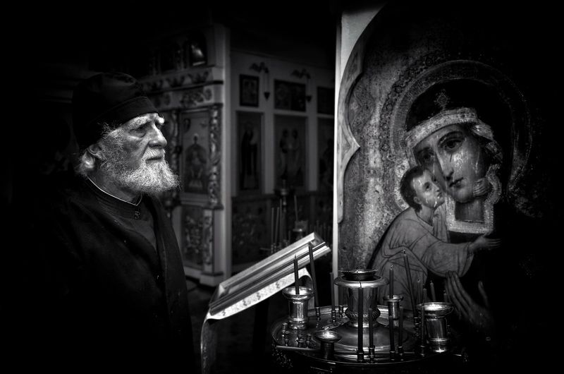 Жанр, жанровый портрет, чб Они всегда за нами наблюдают фото превью