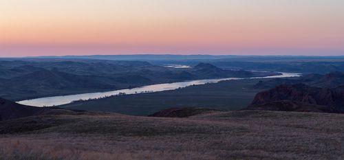 Закат на реке Или.