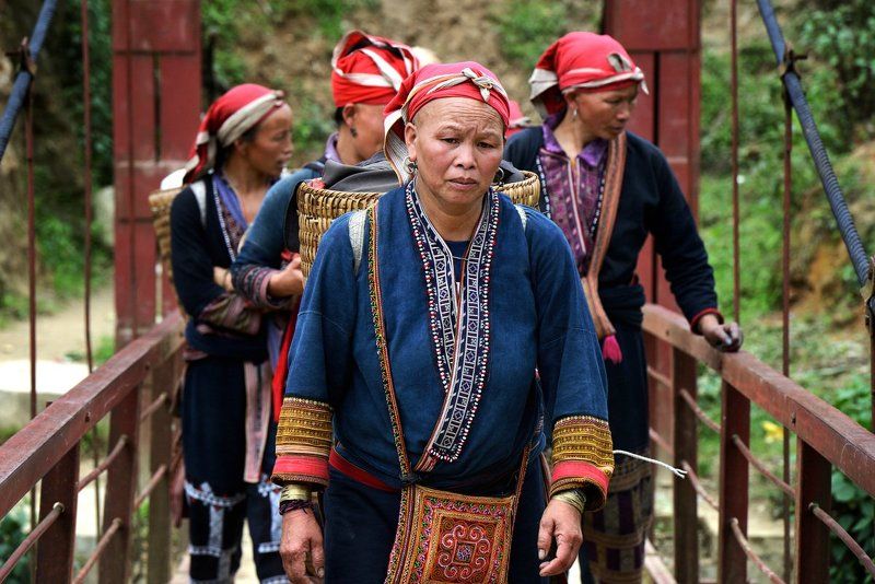 vietnam,sapa, traditional,people Долгая дорога в деревню фото превью
