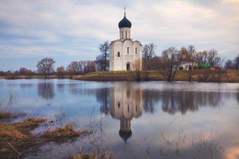 покрова на нерли, боголюбово, рассвет, нерль, разлив, весна Покрова на Нерли холодным рассветом.. фото превью