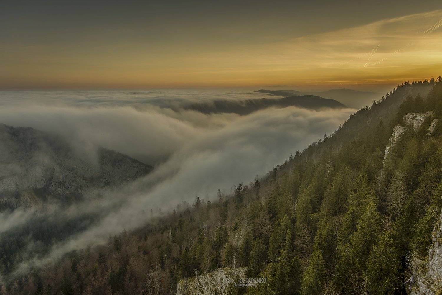 creux du van,switzerland,montains,sunrise,canyon,clouds, Felix Ostapenko