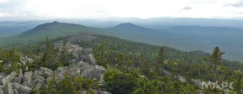 Вид с горы Абараш-Баш.