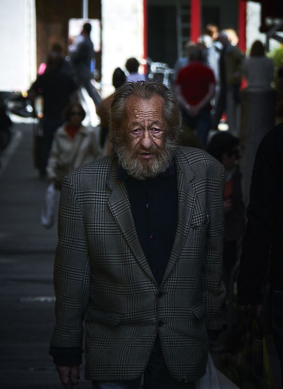 All the lonely people... фото превью