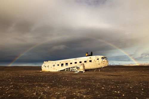 Plane wracks, rainbow & a pair