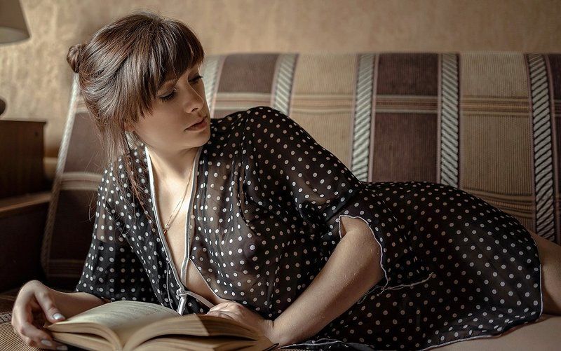 девочка,книга,35мм,nikon,взгляд,утро *** фото превью