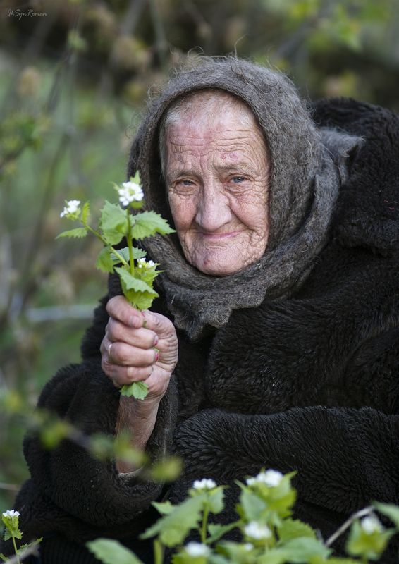 женщина, портрет, жанр,улица,цветок В лицах ... фото превью