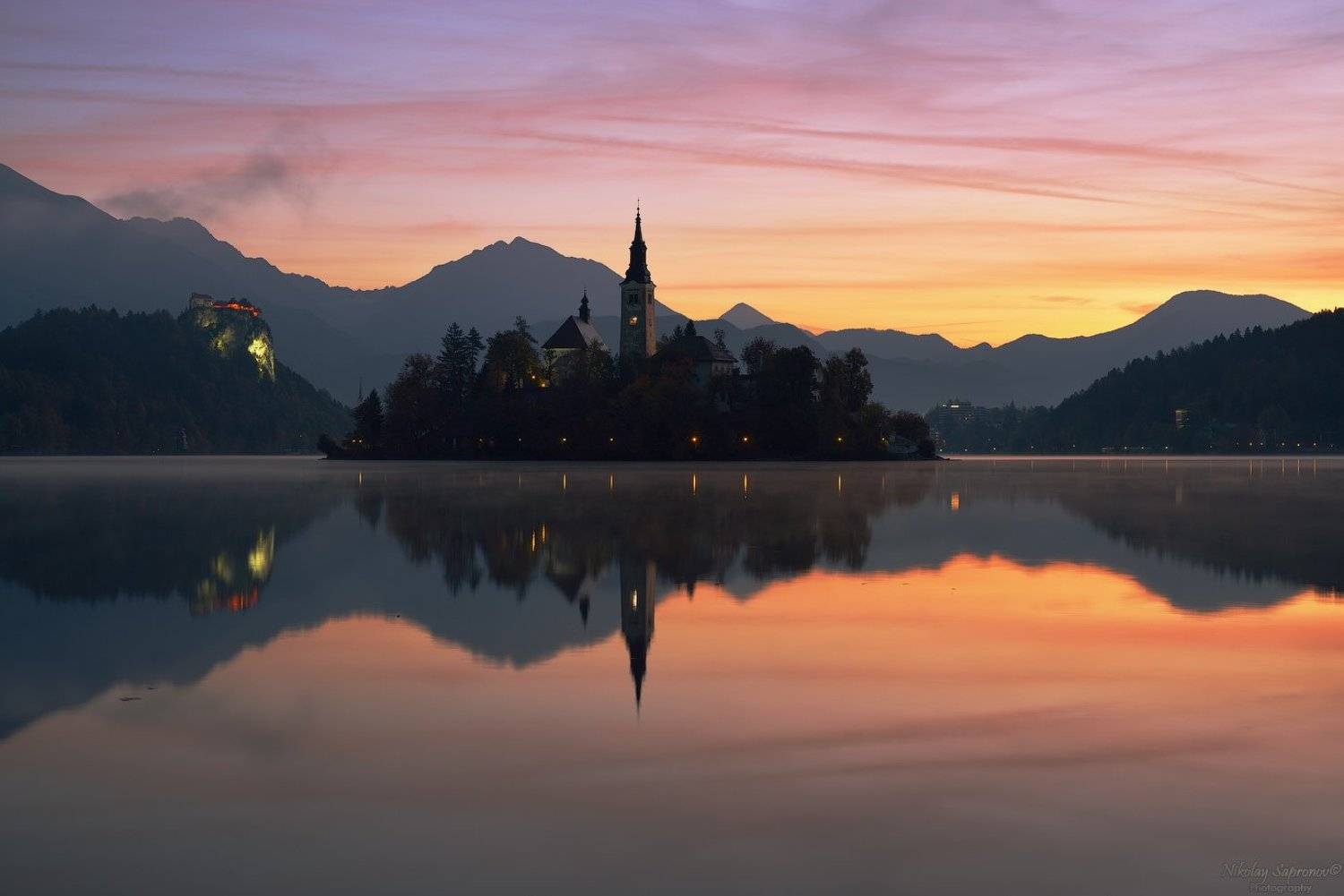 Блед, Словения, Юлианские Альпы, Альпы, Осень, Рассвет, Храмы, Замки, Slovenia, Bled, Jualian Alps, Alps, Bled Lake, Николай Сапронов
