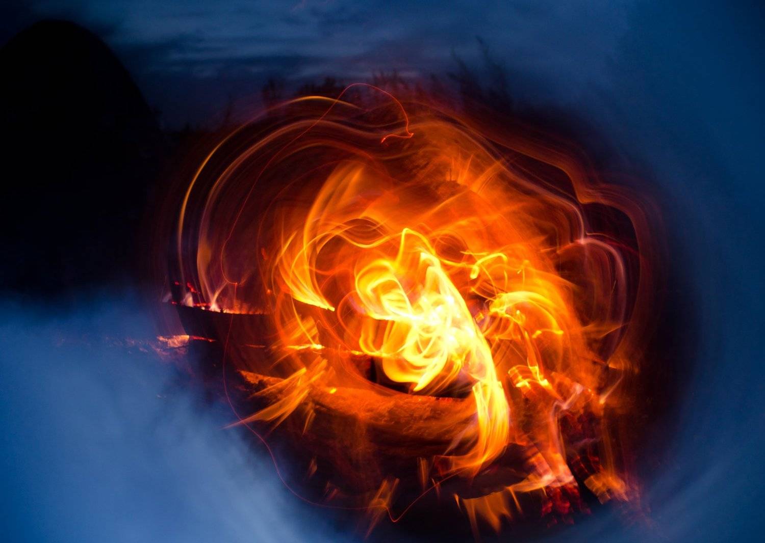 пламя, костёр, арт, выдержка, фризлайт, планета, центр, земля, огонь, сумерки, тишина, Ксения Соварцева