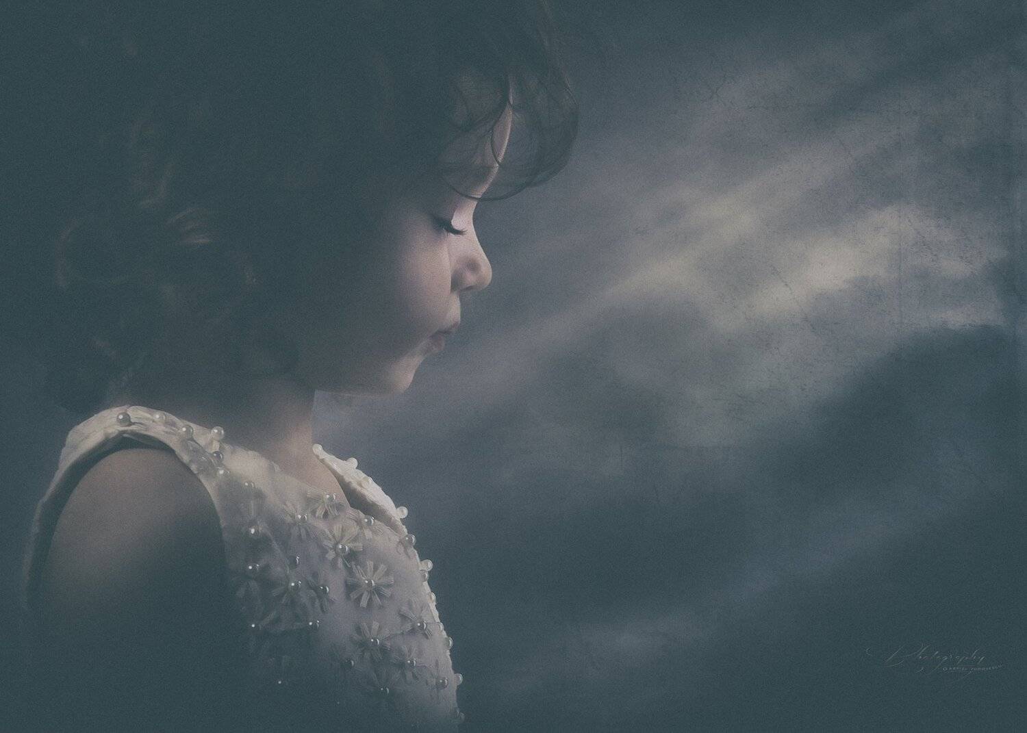 portrait, black & white, Gabriel Tudosescu EFIAP