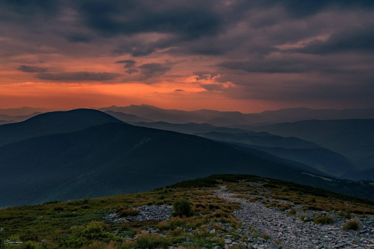 пейзаж природа город облака небо карпаты горы, Леонид Морозов