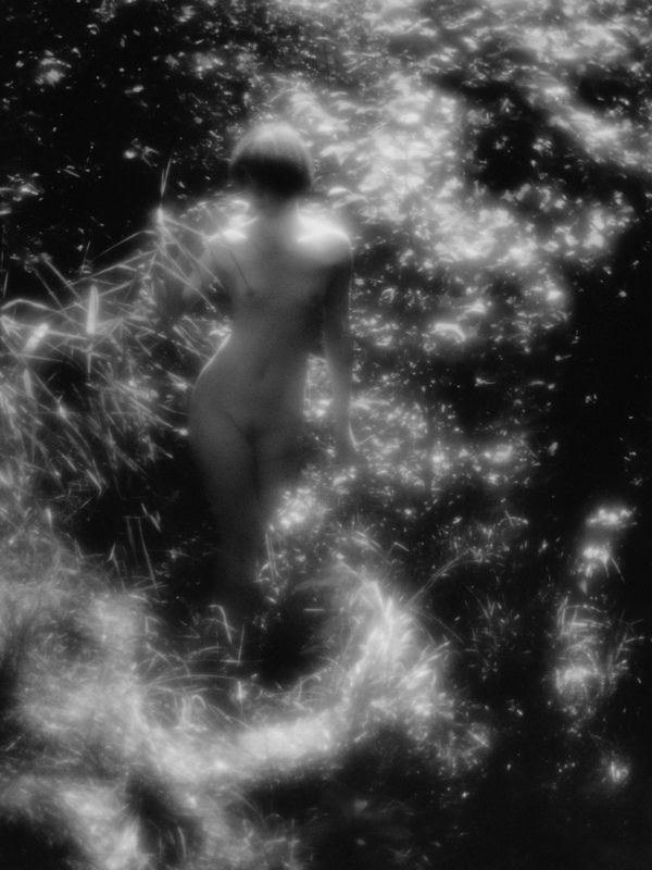 Sun bathe фото превью