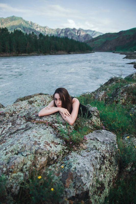 девушка, портрет, горы Death In June фото превью