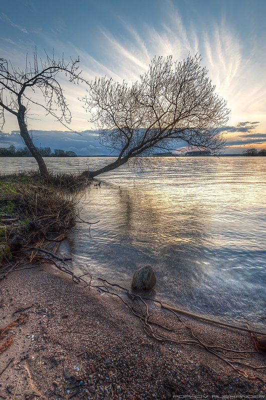 закат море вода песок солнце золотой час минское море В ожидании заката фото превью