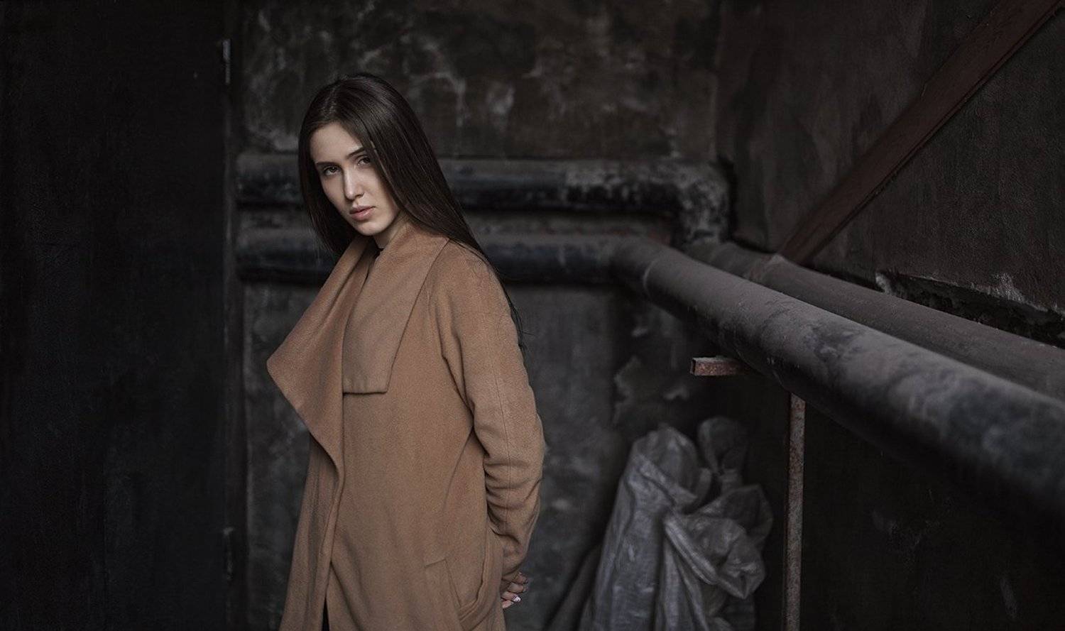 девушка , модель , портрет, жанр,тень,свет, Александр Губель