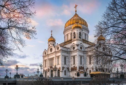Храм Христа Спасителя в рассветный час