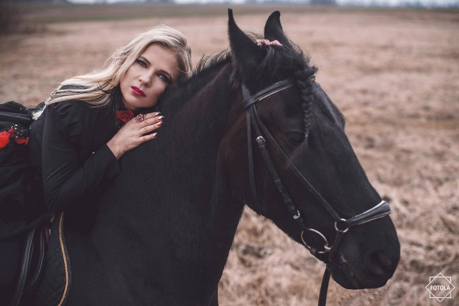 portrait, portraiture, outdoors,, Laura Žygė