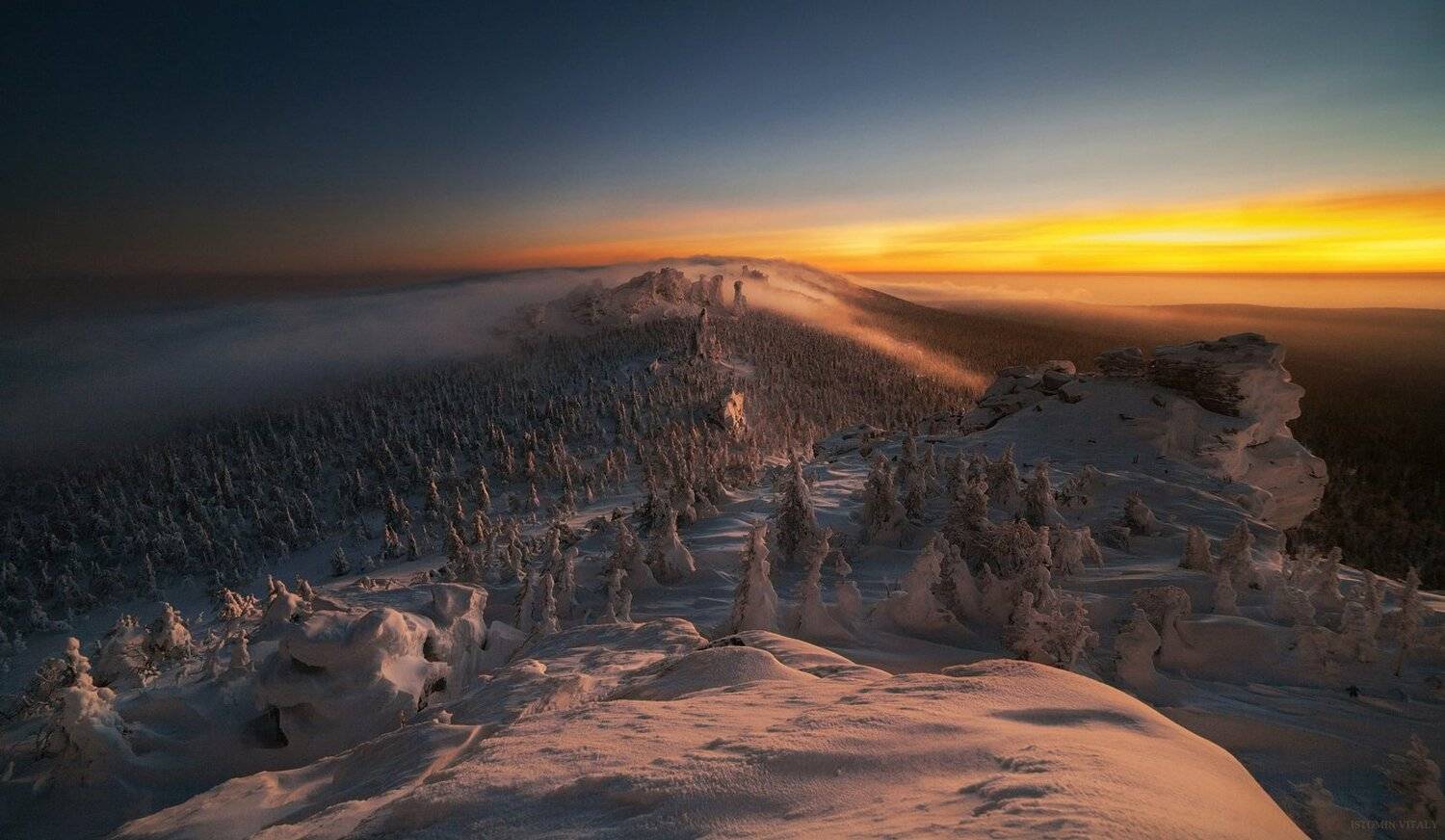 пейзаж,россия,перспектива,свет,тень,снег,зима,помяненный_камень,хребет,горы,заповедник, Виталий Истомин