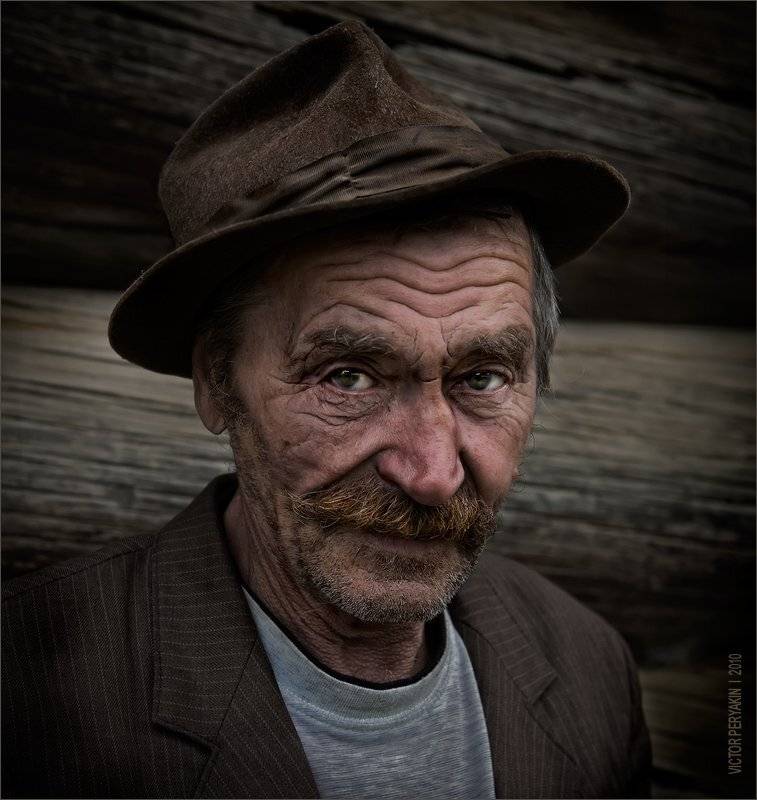 , Виктор Перякин