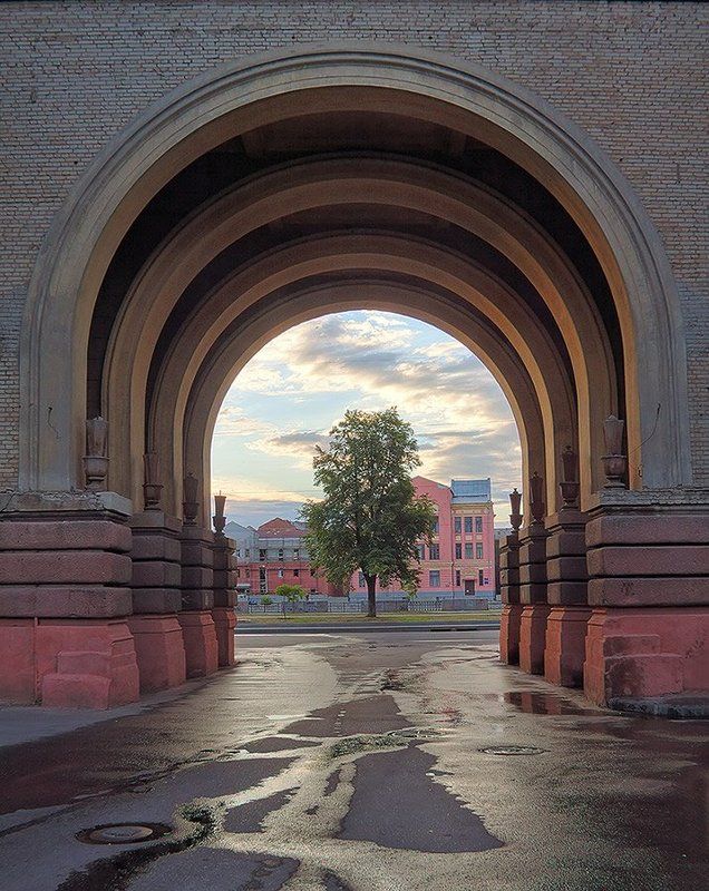 город, утро, восход, арка Городское утро фото превью