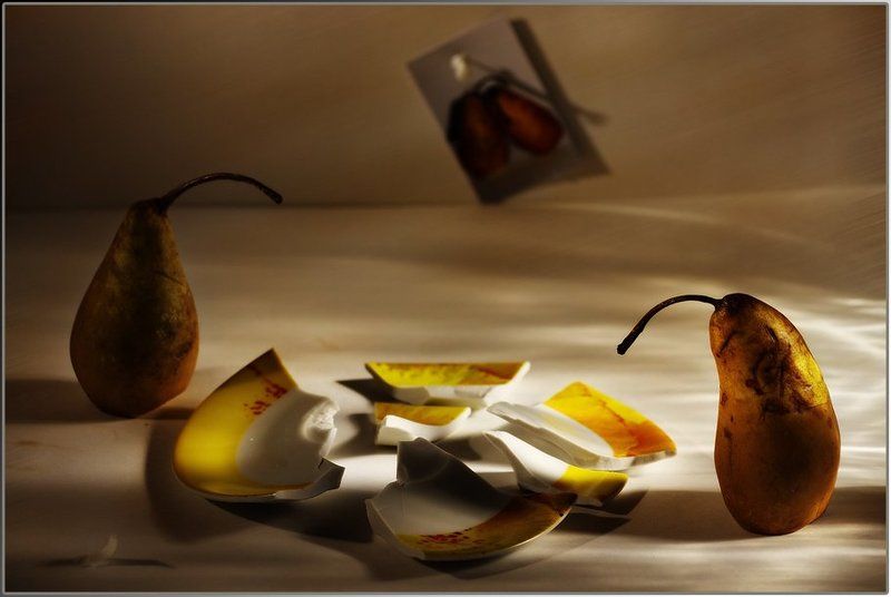 Разбитую чашу...не склеить. фото превью